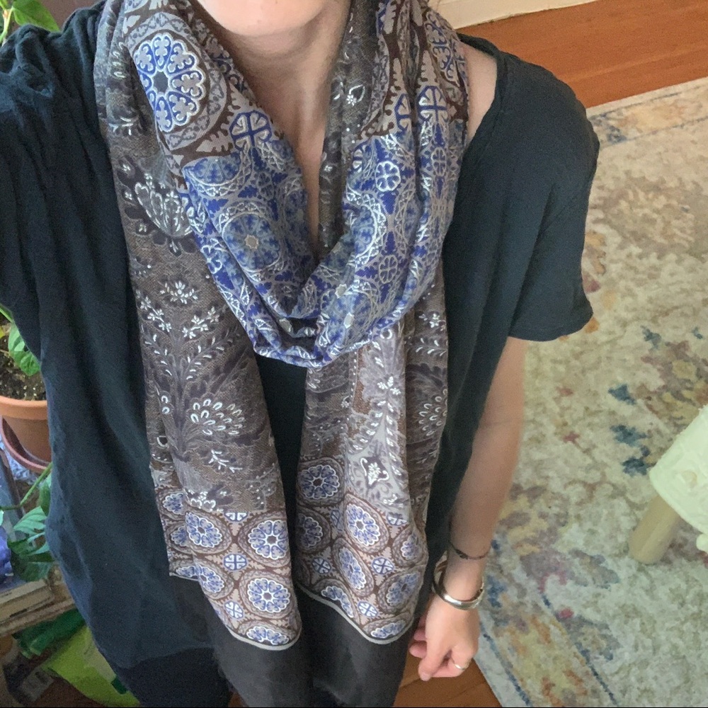 Anthropologie - Echo Scarf